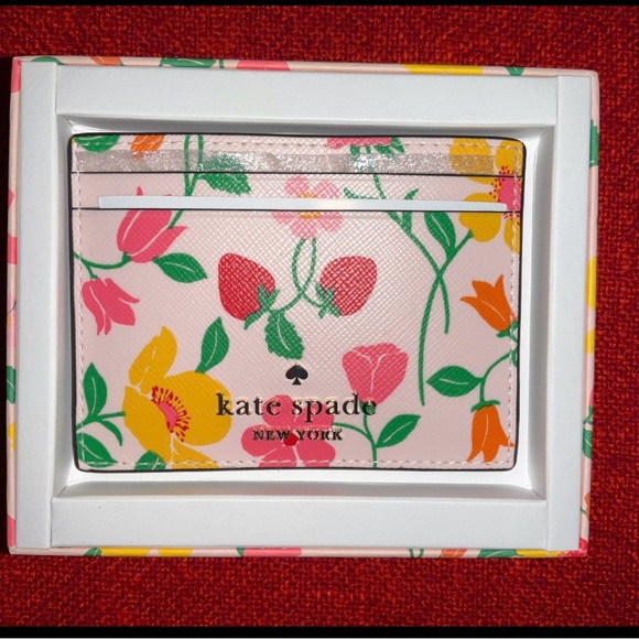 kate spade Accessories - ❤️❤️❤️Authentic Kate spade Multicolor Floral card case ❤️❤️❤️